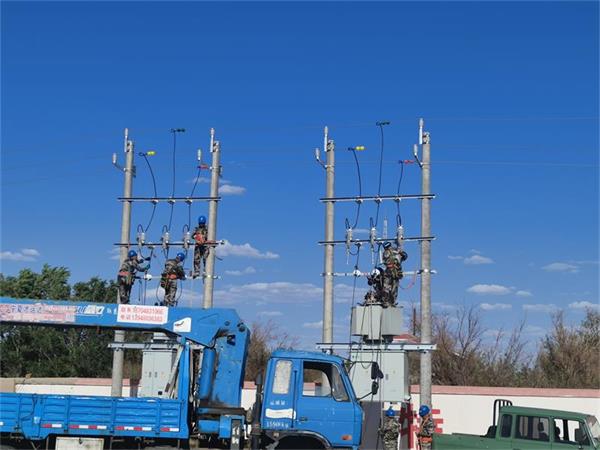 阿拉善電業(yè)局烏力吉供電分局 戍守邊防，電力護(hù)航