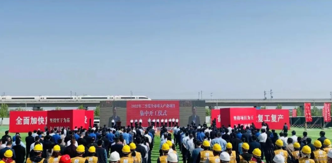 東方日升、晶科、阿特斯同時擴產(chǎn)！