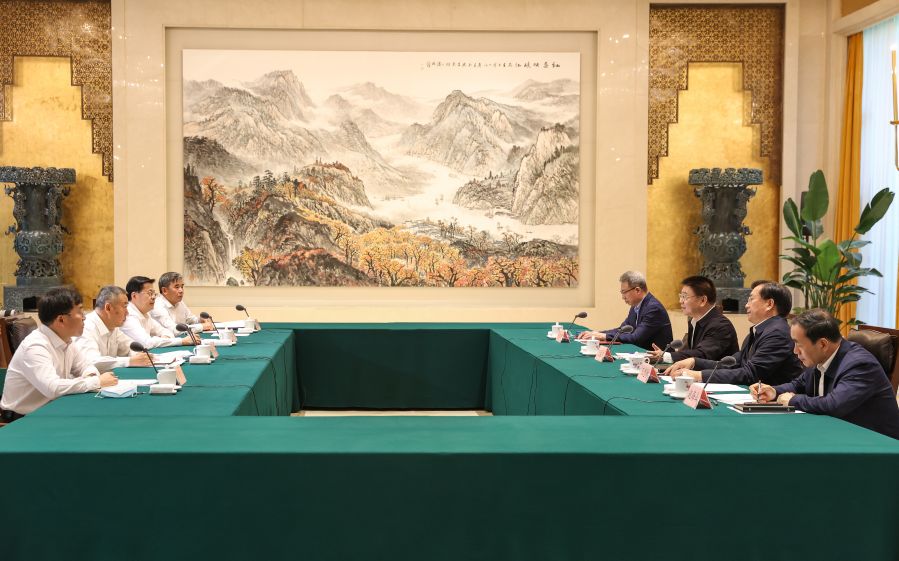 雷鳴山、韓君拜會(huì)湖北省委書記王蒙徽、省長王忠林