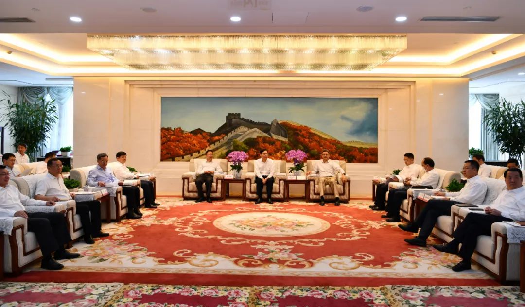 國家電投與中國建材集團(tuán)、中國鐵建舉行三方會(huì)談