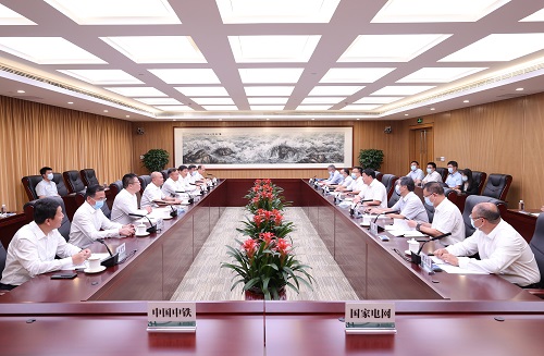 國家電網(wǎng)公司總經(jīng)理、黨組副書記張智剛與中國中鐵董事長陳云會談