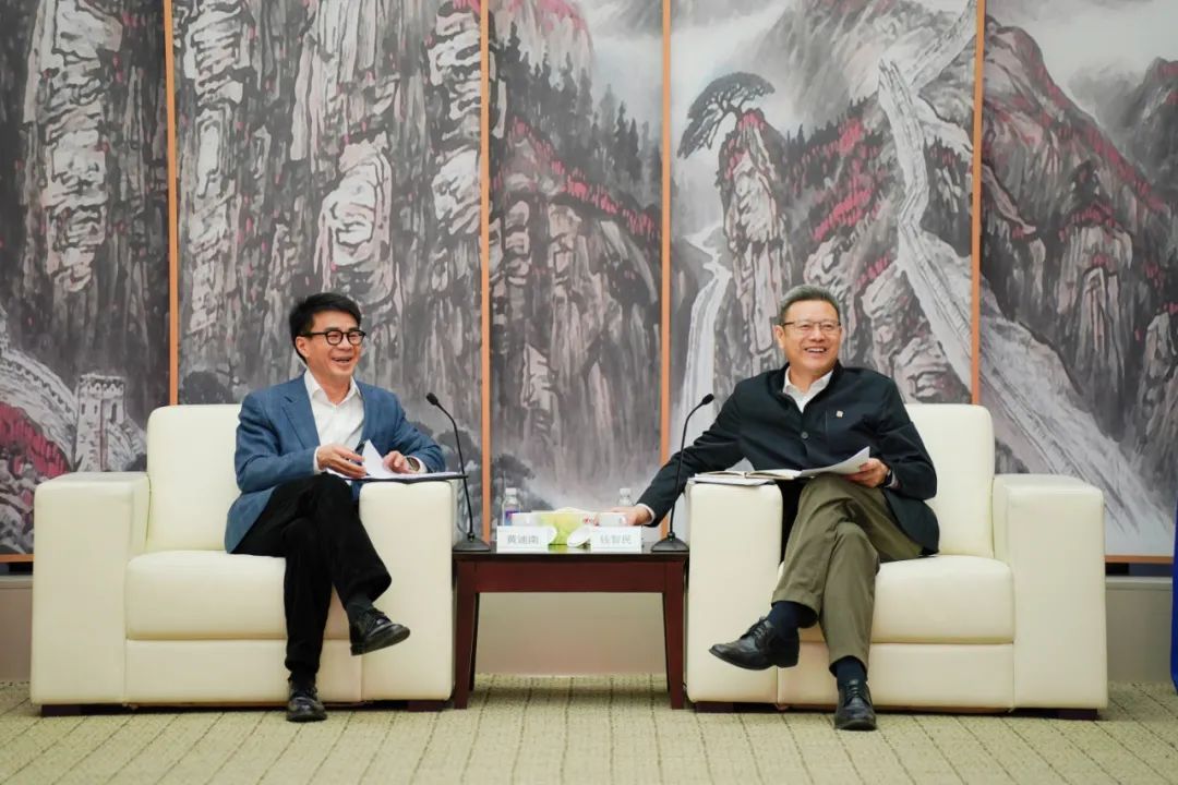 國(guó)家電投黨組書記、董事長(zhǎng)錢智民會(huì)見申能集團(tuán)黨委書記、董事長(zhǎng)黃迪南