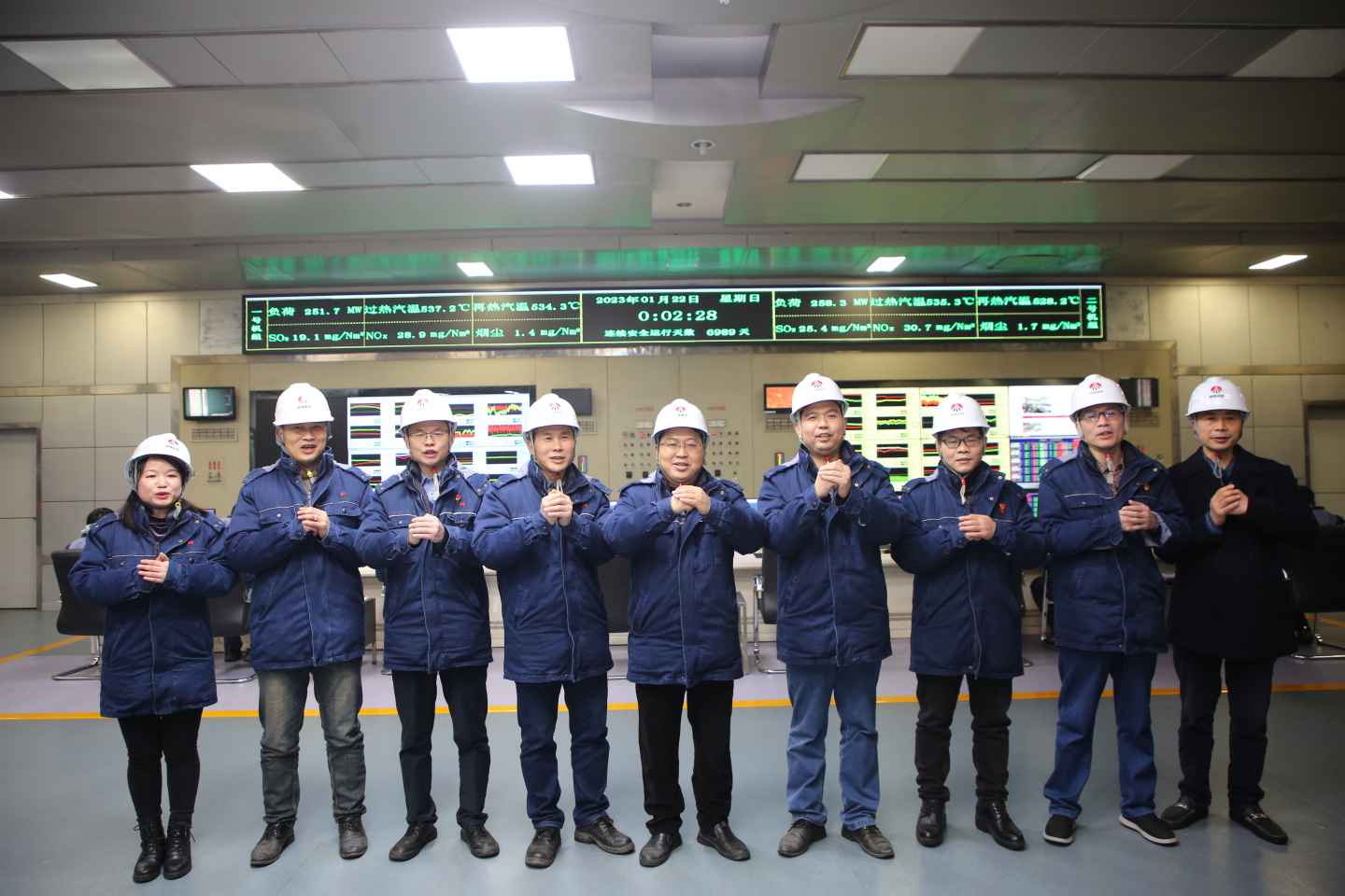 陜煤石電除夕慰問(wèn)送溫暖，崗位堅(jiān)守幸?！巴谩保╰oo）