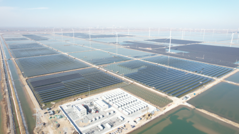 300MW！魯北鹽堿灘涂風光儲輸一體化基地一期項目并網(wǎng)