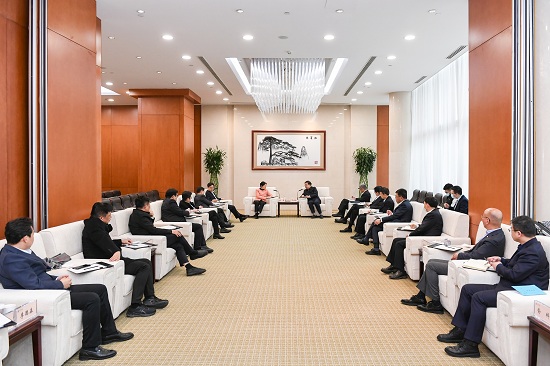 華能集團總經(jīng)理、黨組副書記鄧建玲會見常州市市長盛蕾