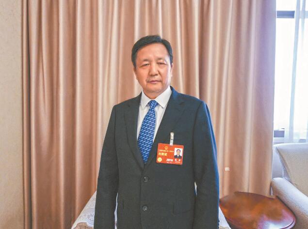 新型電力系統(tǒng)建設(shè)為電力裝備制造業(yè)帶來新機(jī)遇——訪全國人大代表，全國工商聯(lián)副主席，特變電工股份有限公司黨委書記、董事長張新