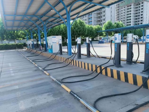 即日起，聊城汽車總站充電樁對外開放啦!