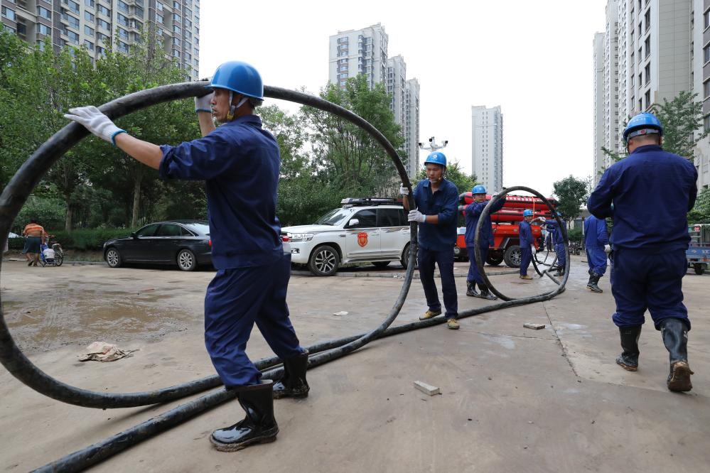 電來了，光就來了——河北涿州加快電力設(shè)施搶修見聞
