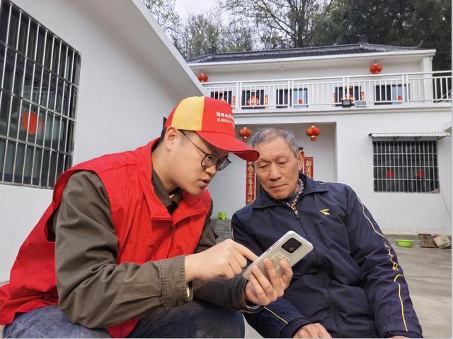 村網(wǎng)共建，讓村里老人生活更方便!