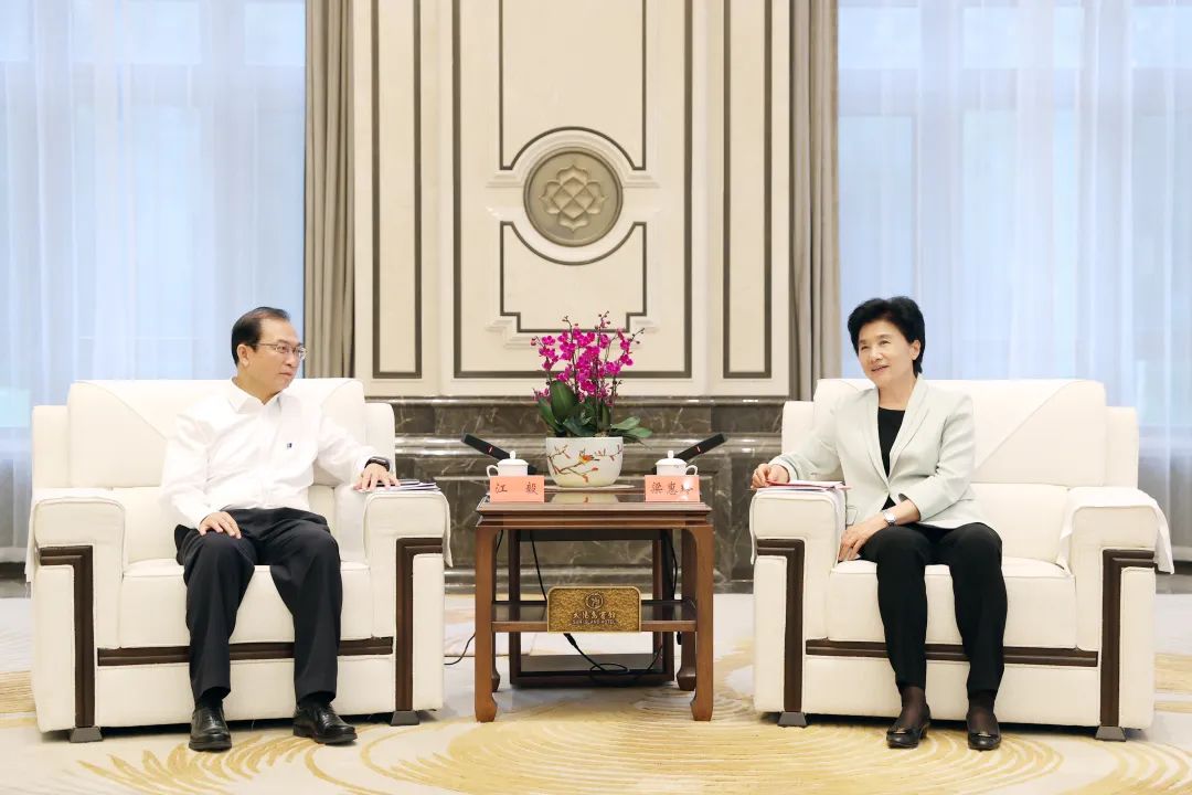 華電集團黨組書記、董事長江毅拜會黑龍江省委副書記、省長梁惠玲