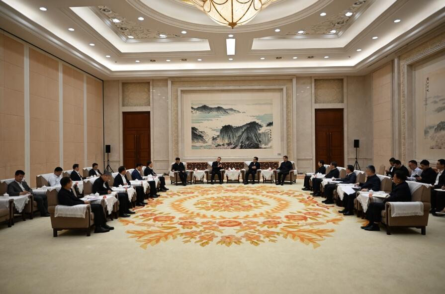 三峽集團(tuán)董事長(zhǎng)、黨組書雷鳴山拜會(huì)江蘇省委書記信長(zhǎng)星、 省長(zhǎng)許昆林