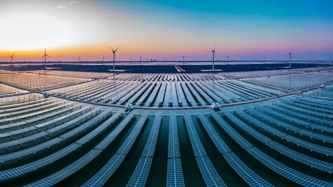 突破3億千瓦時，?；瘓F一期300MW光伏發(fā)電項目實現年度目標