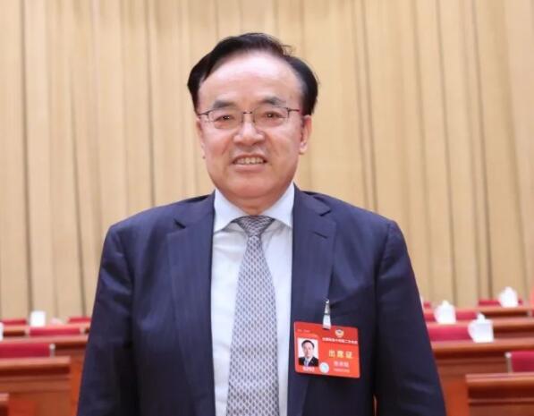 全國政協(xié)常委張來斌：系統(tǒng)思維引領(lǐng)能源轉(zhuǎn)型與安全，確?！半p碳”目標(biāo)順利實(shí)現(xiàn)