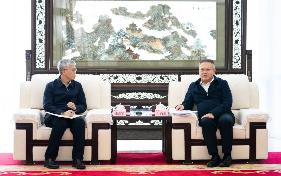 華電集團(tuán)黨組副書記、董事、總經(jīng)理葉向東會見東方電氣董事、總經(jīng)理、黨組副書記張彥軍