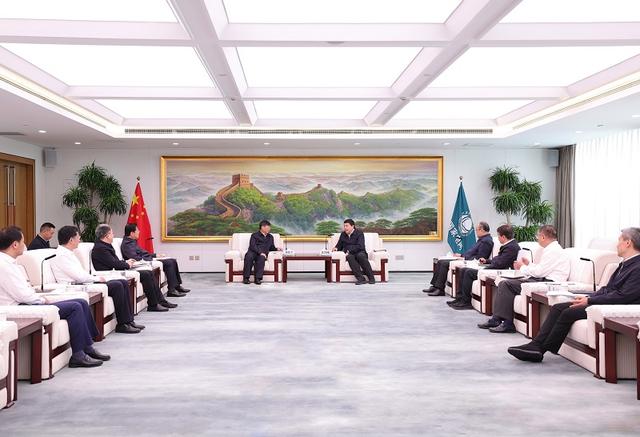 國家電網(wǎng)董事長、黨組書記張智剛董事長與三峽集團(tuán)董事長劉偉平、總經(jīng)理韓君會談