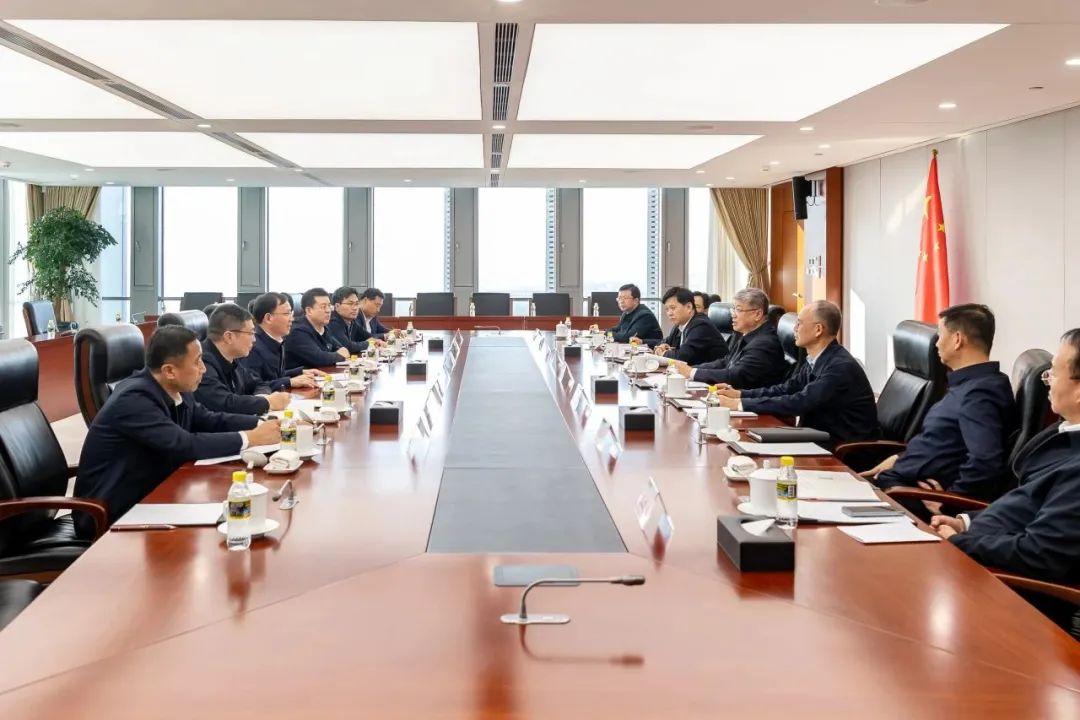 國(guó)家能源集團(tuán)黨組書記、董事長(zhǎng)劉國(guó)躍與中國(guó)大唐黨組副書記、總經(jīng)理張傳江會(huì)談