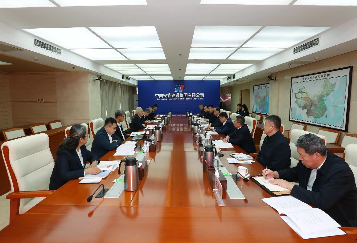 中國安能集團黨委書記、董事長陳奕輝與中國一重集團黨委書記、董事長徐鵬舉行工作會談