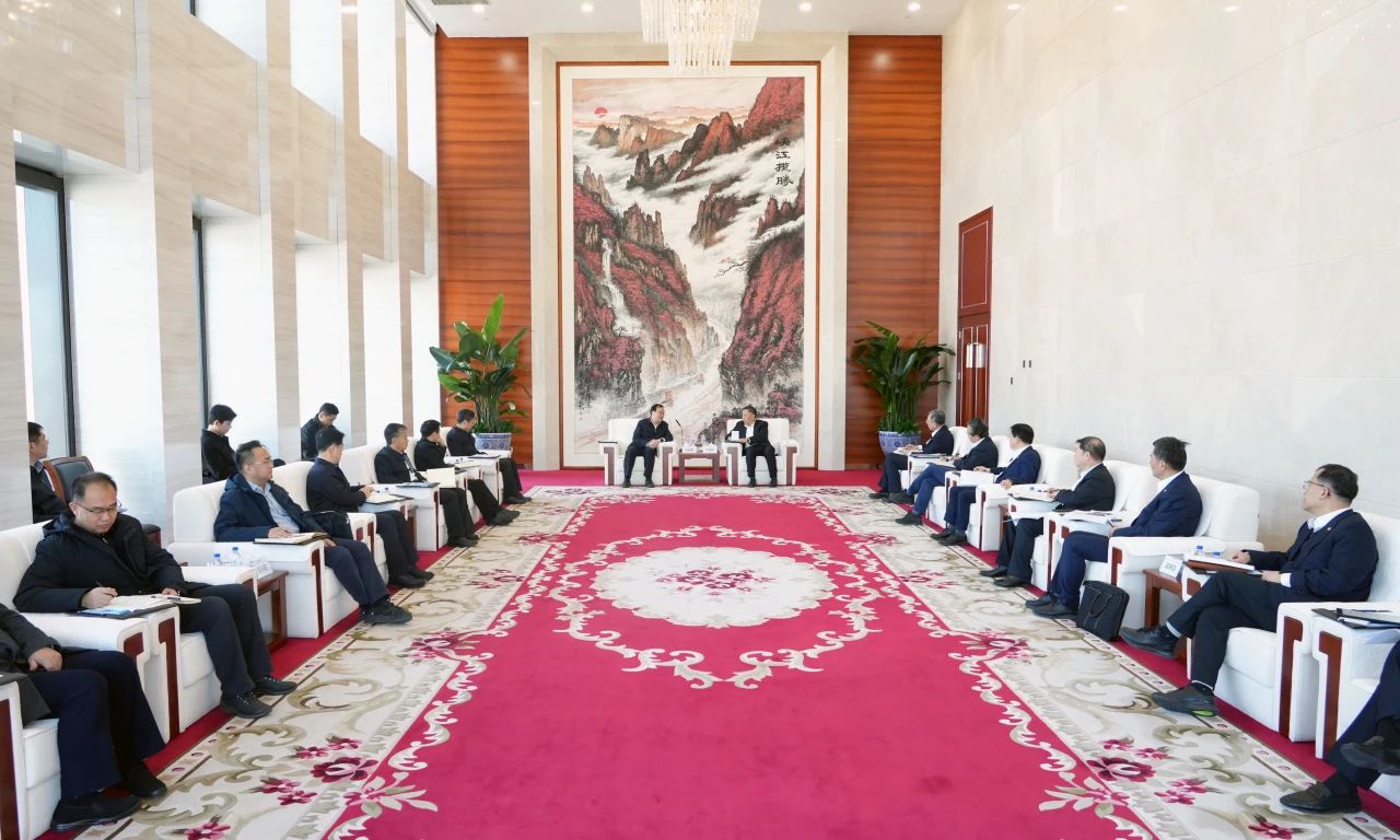 中國(guó)能建董事長(zhǎng)宋海良、總經(jīng)理倪真與中國(guó)南水